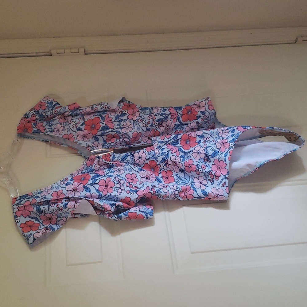 AIMAGE Ruffle Sleeve Swimsuit - Picture 3 of 8